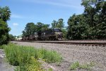 NS 4015 takes train 28X East